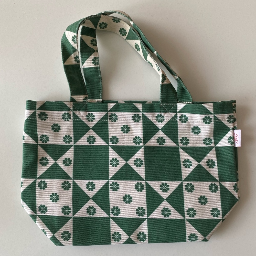 Lisa Says Gah Floral Quilt Denim Baby Tote